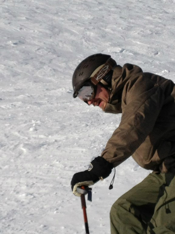 jordan-skiing-chief-shoulder
